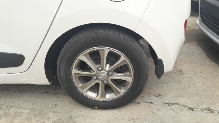 Cần thanh lý Hyundai Grand i10 sx 2017, xe đủ màu cho mọi phiên bản và giao ngay chỉ sau 3 ngày