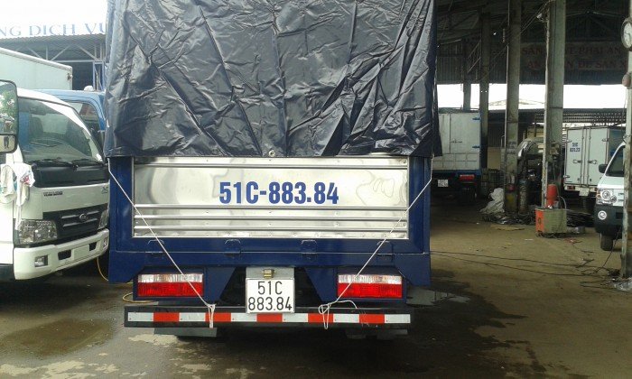 Xe tải JAC 2,4 tấn thùng mui bạt dài 3,7 mét