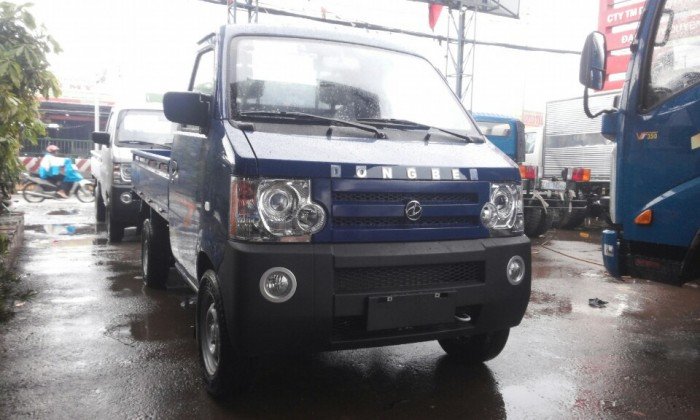 Xe tải nhỏ Dongben 870kg màu xanh thùng lửng