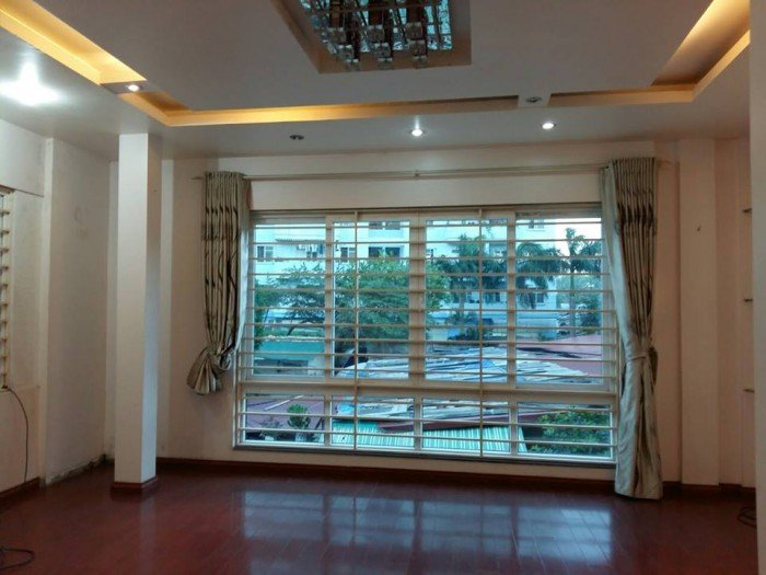 Bán gấp nhà đẹp, KD đỉnh phố Quan Hoa . DT:52m2, 5 tầng, MT:5,2m. Giá 8,6 tỷ. LH:0945989963.