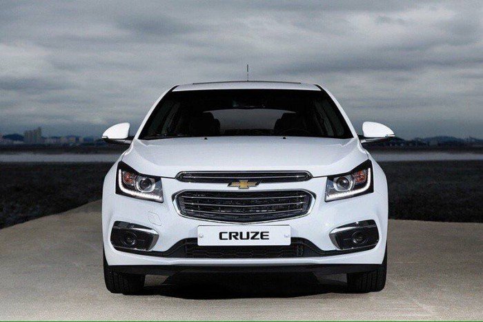 Chevrolet Cruze giá tốt