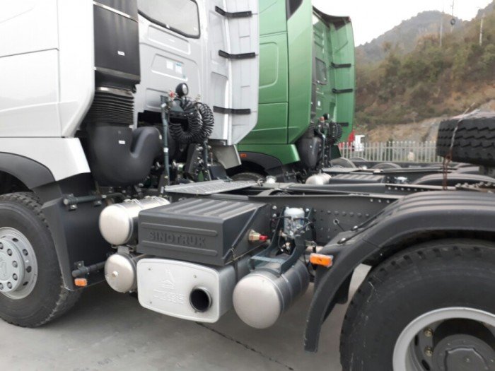 Đầu kéo HOWO A7 375