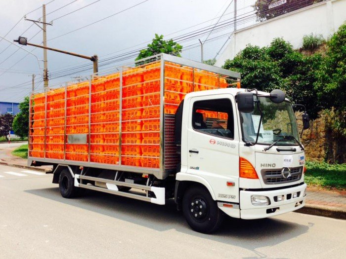 Bán xe Chở Gia cầm 3.2 tấn, HINO XZU720L-HKFRL3 thùng chở Gia cầm – HỒ CHÍ MINH