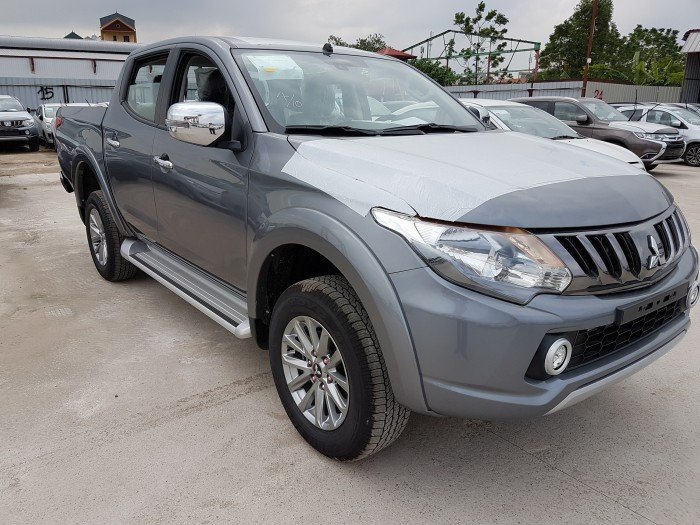 mitsubishi triton 2017 máy mới mivec 4x4 . đẹp tuyệt vời