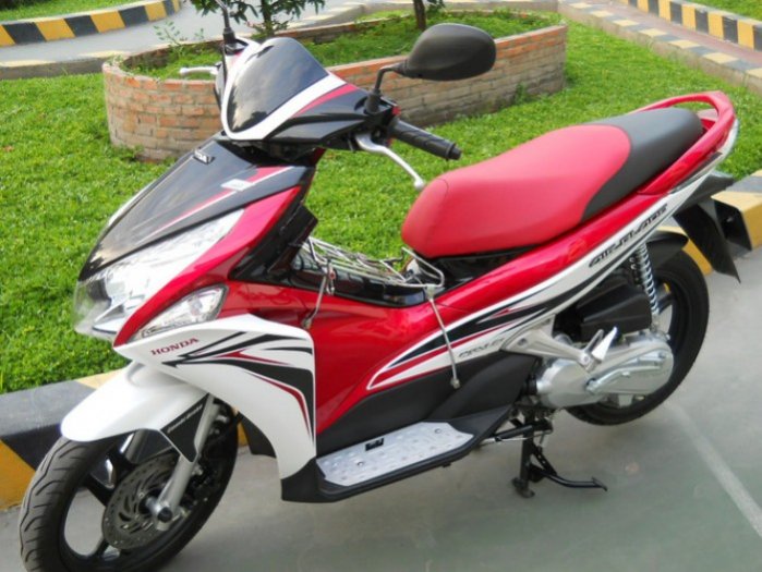 Honda AirBlade Fi 2k12 bstp chính chủ mới 95% xe màu đỏ trắng