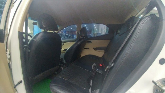 Huyndai Eon MT 2012