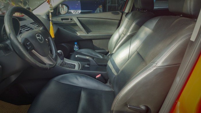 Mazda 3 1.6AT 2011 full options