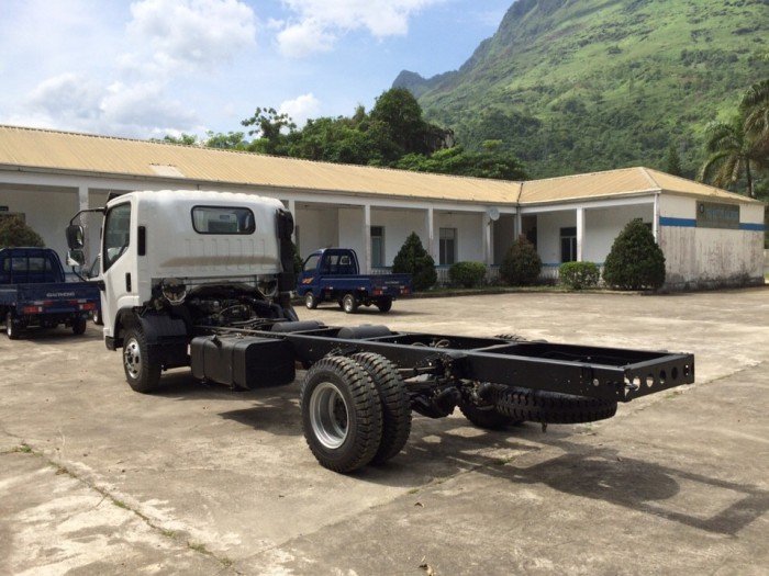 Xe tải   Faw  7 tấn cabin isuzu, thùng dài 5m4 ,