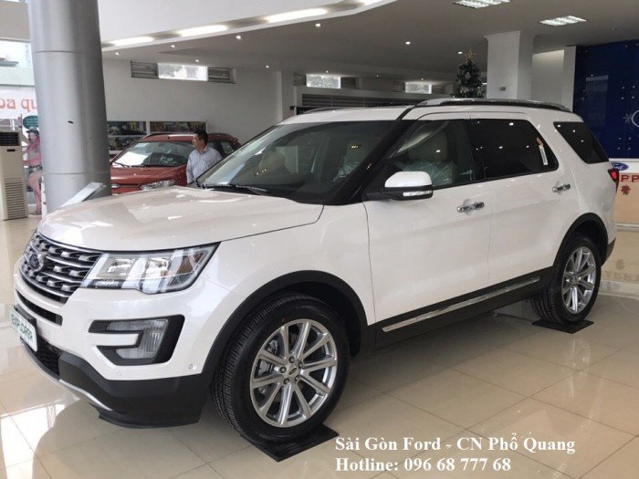 Ford Explorer 7 chỗ nhập Mỹ