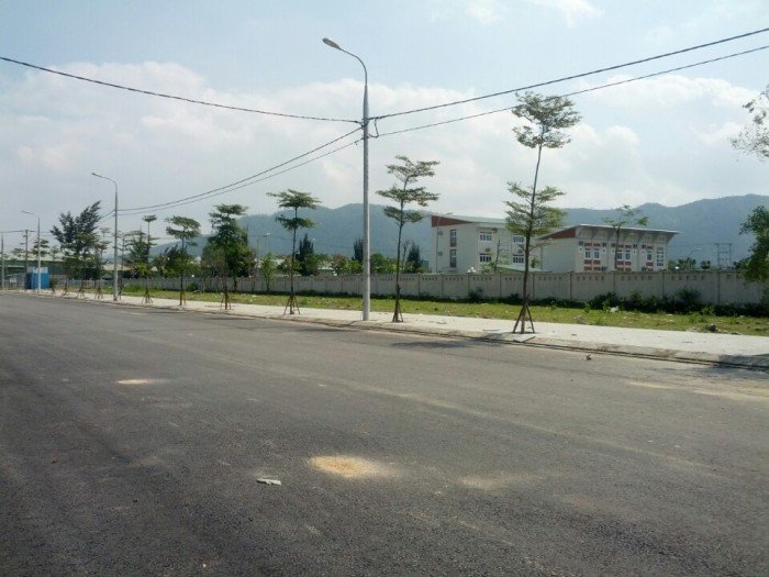Đất lô 445, đường số 10, KCN Hòa Khánh