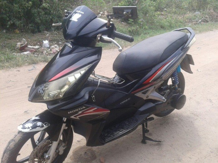 Air blade ld thai hai đèn số tỉnh 70 chính chủ