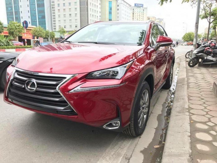 Giao ngay xe mới nhập khẩu Mỹ Lexus NX200T màu đỏ, bảo hành 36 tháng.