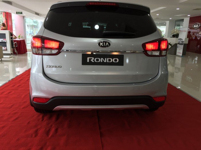 Bán xe Rondo 2.0 GMT 2017, xe 7 chỗ tiện nghi, 6 màu để lựa chọn, mới 100%, hỗ trợ 80% tiền xe tại Phú Yên