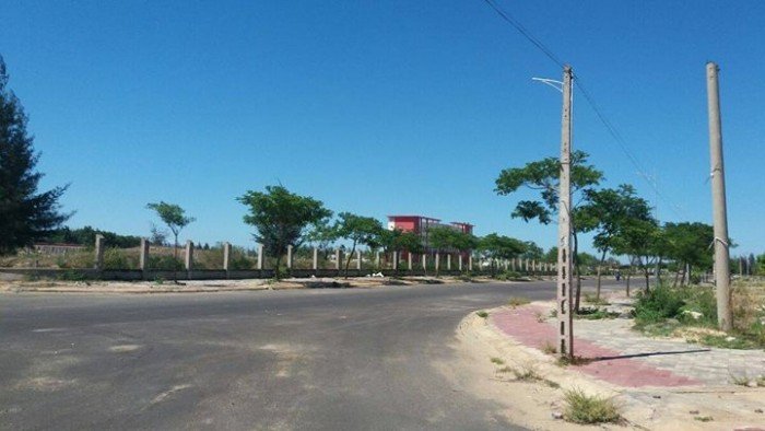 đất nền đường Nguyễn Văn Bổng, rộng rãi