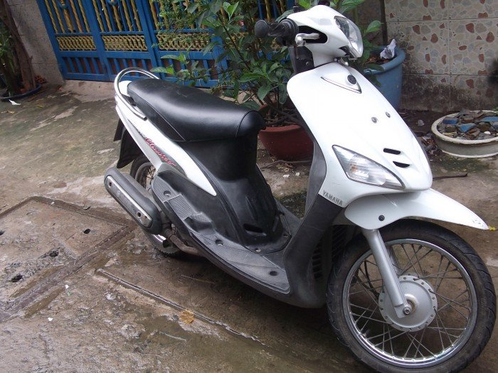Yamaha Mio màu trắng kiểu dáng nhỏ gọn