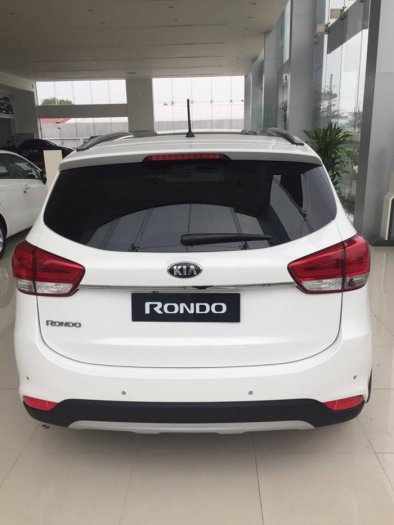 Bán xe Kia Rondo Facelift 2017 mới 100% giá tốt, giao xe ngay