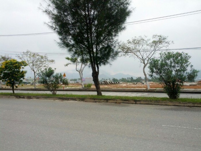 Bán 5 lô đất liền kề Đường Nguyễn Lương Bằng, đất chính chủ đã có sổ đỏ