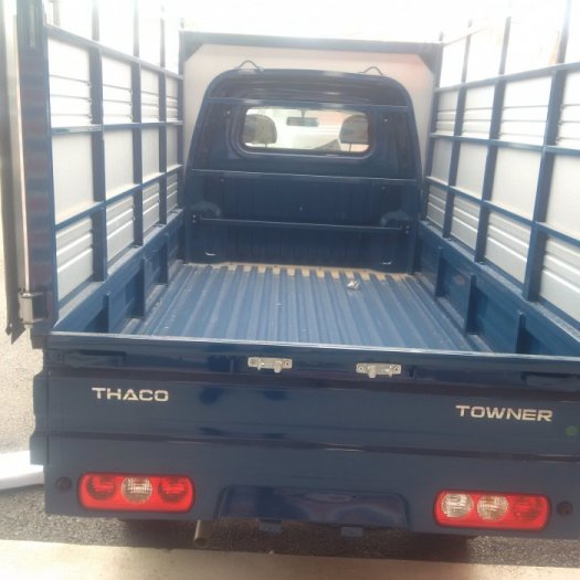 Xe tải towner950A thùng bạt 720kg