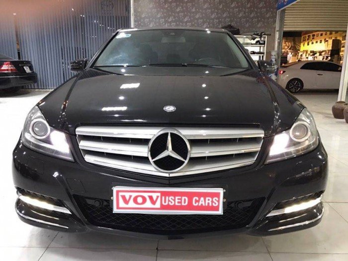 Mercedes Benz C200 2011 màu đen