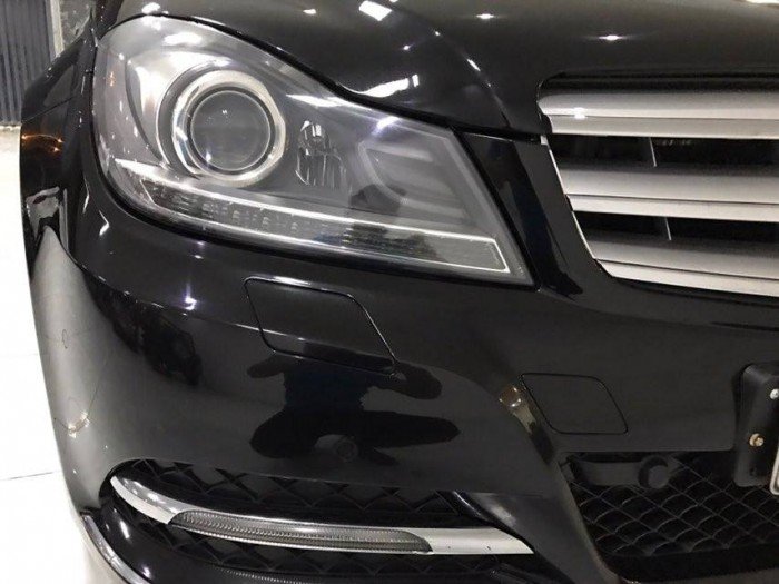 Mercedes Benz C200 2011 màu đen