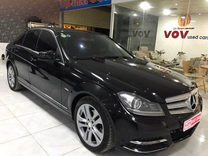 Mercedes Benz C200 2011 màu đen