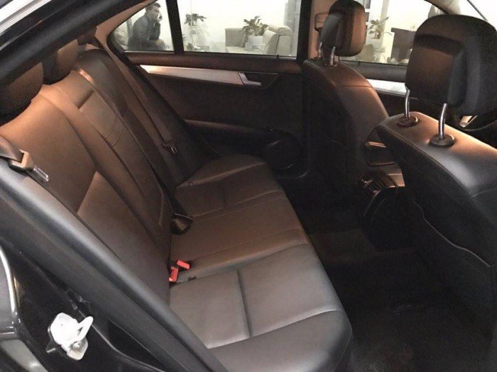 Mercedes Benz C200 2011 màu đen