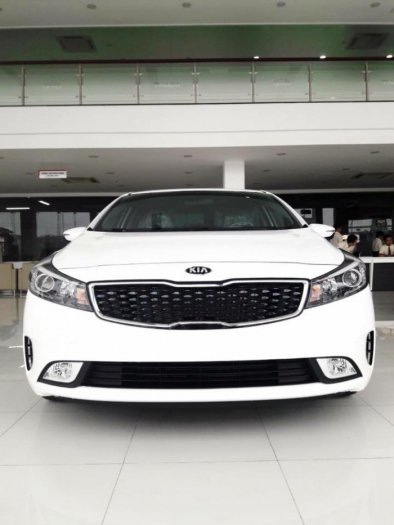 Bán Kia Cerato 2017 chỉ với 130 triệu đồng trả trước, hỗ trợ vay vốn 80%