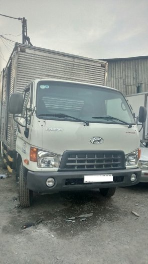 Hyundai HD65 thùng kín 2015, tải 2t4