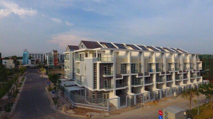 Nhà phố, Biệt thự mặt tiền Bùi Văn Ba - DT: 104M2 - Thanh toán hấp dẫn chỉ 35%