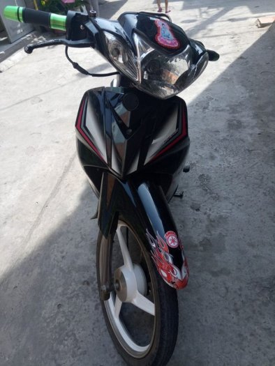 Cần bán xe sirius,HQ màu đen, bánh mâm xe đẹp máy êm xe còn mới máy còn êm nước sơn còn đẹp