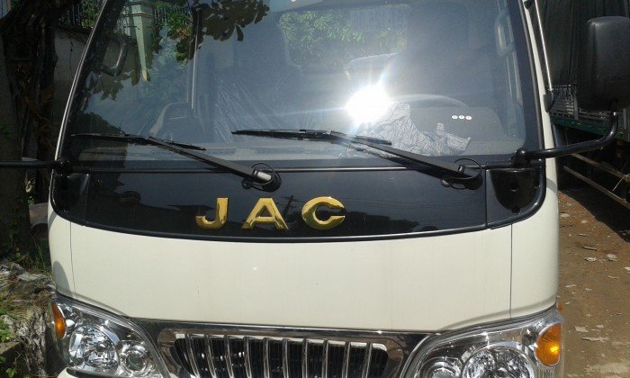 Xe tải jac 2,4 tấn thùng dài 3,75 mét chạy trong thành phố