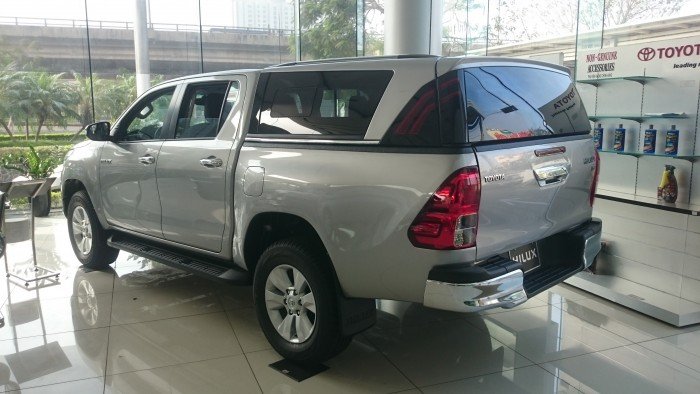 Bán Toyota Hilux G 2018, màu bạc, nhập khẩu nguyên chiếc, giá 775tr