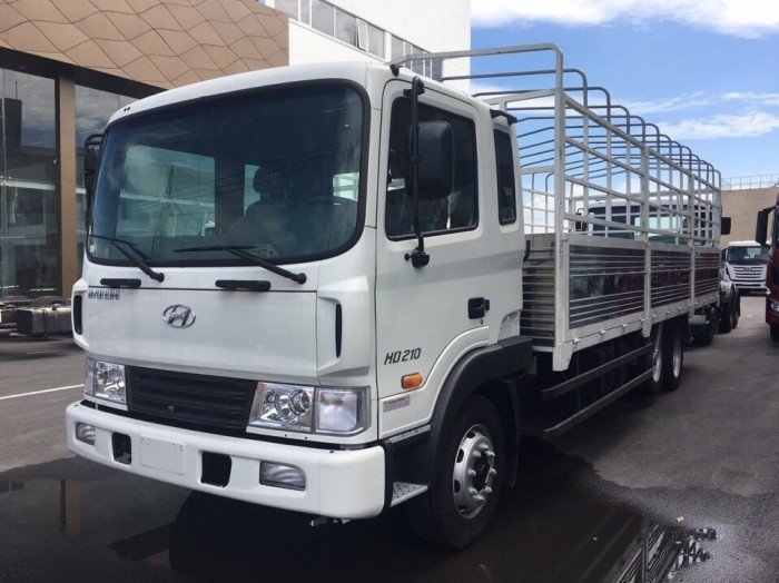 Xe tải 13 tấn Hyundai 3 chân một dò rút