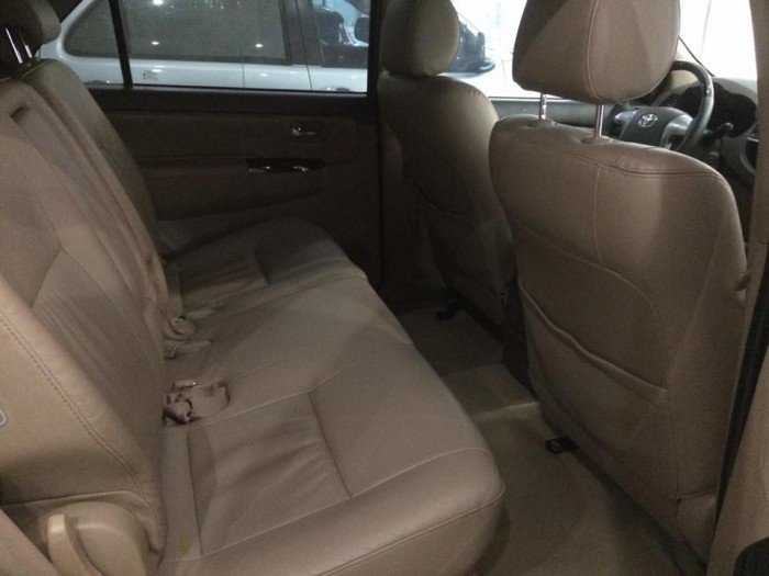 Bán toyota Fortuner máy xăng, 2013. giá hợp lý