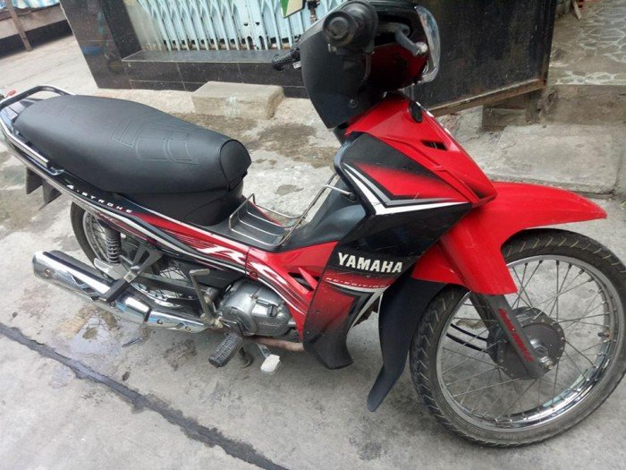 Yamaha Sirius đỏ đen mới 95% xe đẹp máy êm nguyên zin