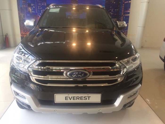 Mua xe Ford Everest, hỗ trợ vay ngân hàng, lãi suất cực thấp, hãy gọi cho Huy ngay!