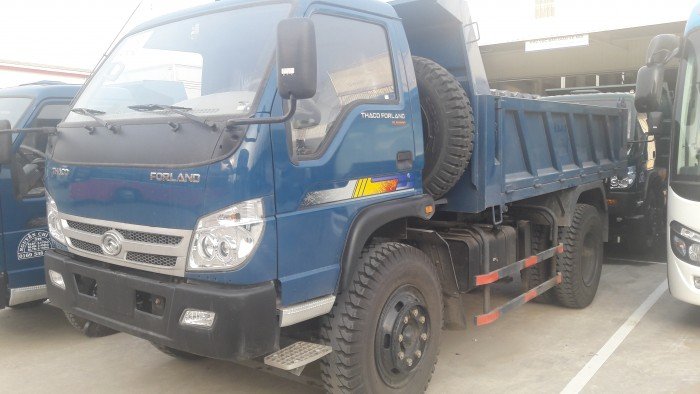 Xe ben Thaco Forland tải trọng chở hàng 6 tấn, tổng tải 11 tấn