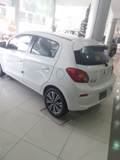Mitsubishi Model mirage 2017 diện mạo, thích hợp cho mọi lứa tuổi .
