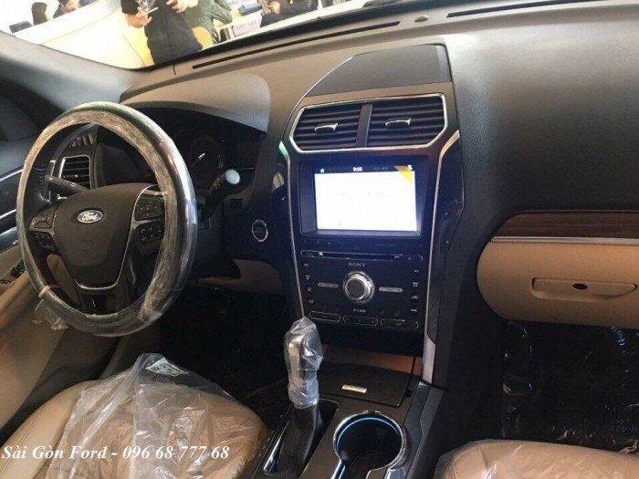 Ford Explorer 2019 giá rẻ tại Long An, cho vay lãi suất thấp, giao xe nhanh