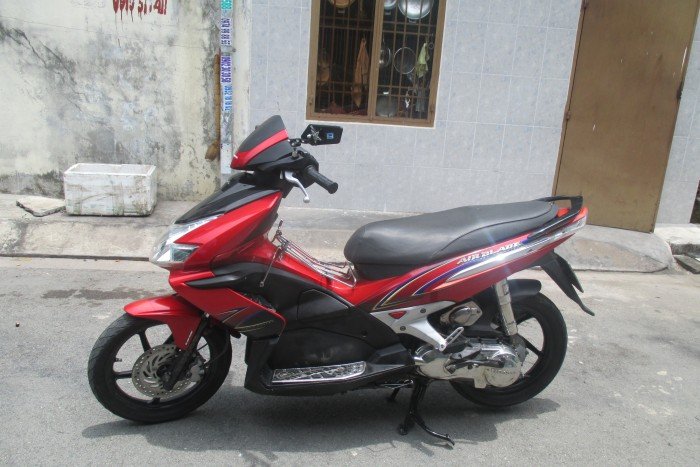 Xe liên danh [HQ] xe màu đỏ ,chạy mạnh
