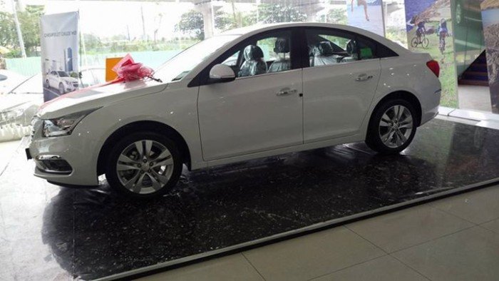 Chevrolet cruze khuyễn mãi cực lớn trong tháng 3