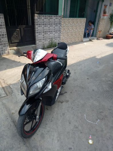 Cần bán 1 chiếc xe nouvo 4 LX màu đỏ đen bstp xe máy móc nguyên zin