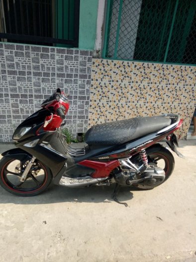 Cần bán 1 chiếc xe nouvo 4 LX màu đỏ đen bstp xe máy móc nguyên zin