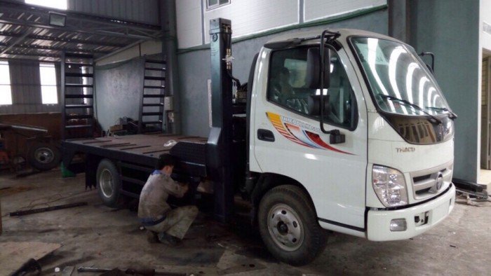 Xe nâng đầu chở máy công trình Thaco Olin500B 2017