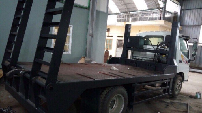 Xe nâng đầu chở máy công trình Thaco Olin500B 2017