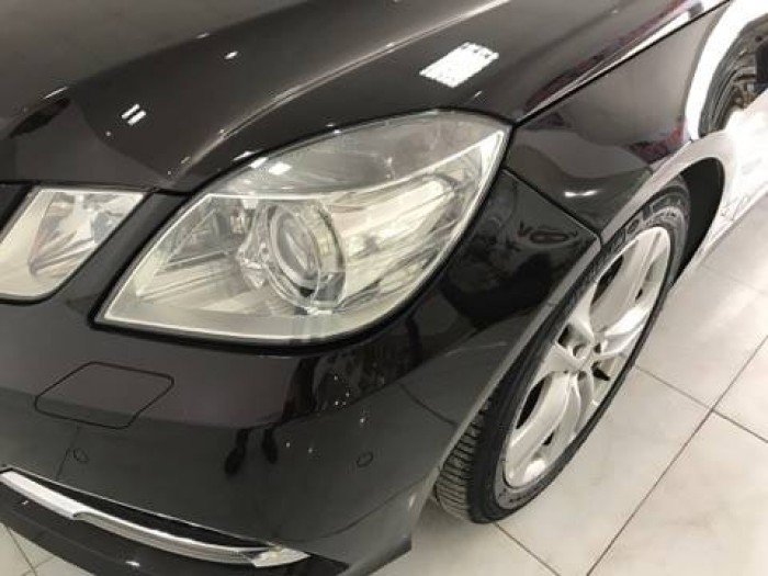 Mercedes Benz E250 2010 màu cafe