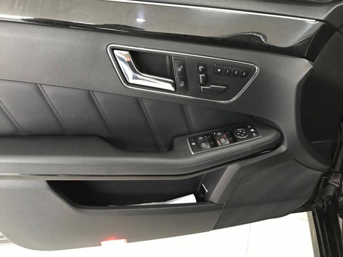 Mercedes Benz E250 2010 màu cafe