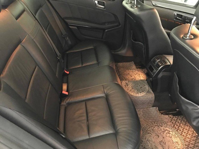 Mercedes Benz E250 2010 màu cafe