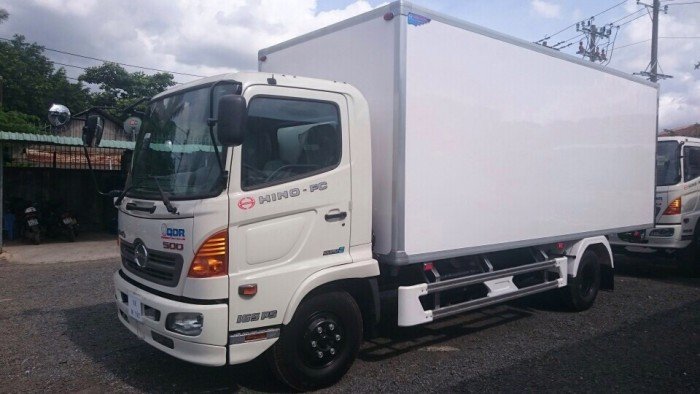 Xe Hino Fc 6,4 tấn đời 2017 có xe giao ngay