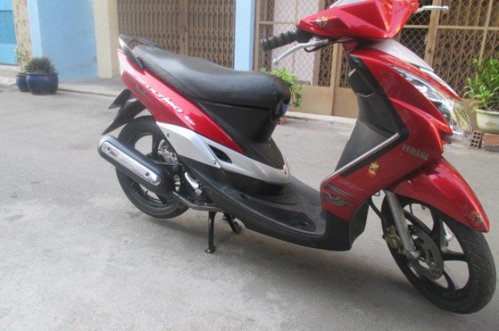Yamaha mio Utimo màu đỏ bánh mâm thắng đĩa xe đẹp máy êm